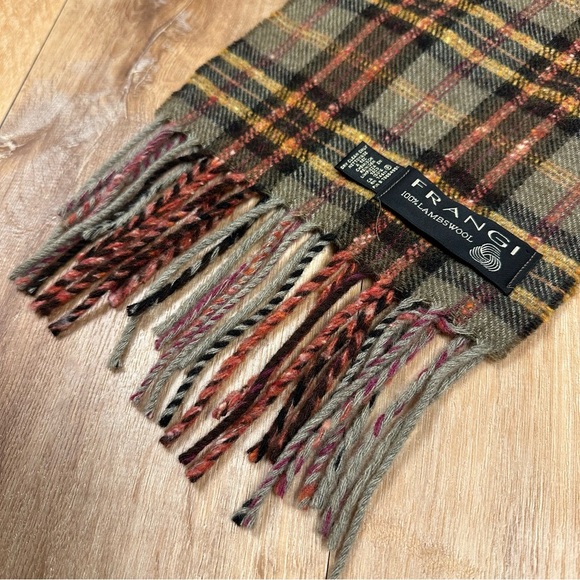 100% Wool Frangi Tartan Plaid Winter Scarf Moss Green Red and Yellow - Picture 3 of 7